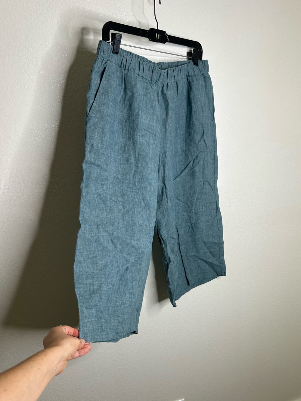 Eileen Fisher 100% Organic Linen Blue Straight Leg Cropped Pull on Pant Petite